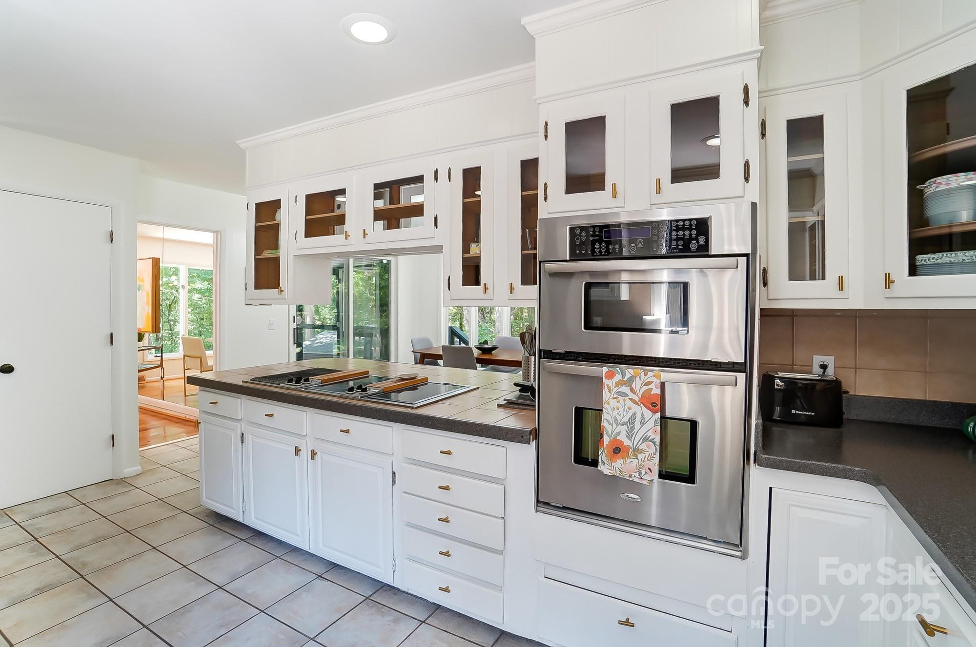 Five Knolls Estates - Residential