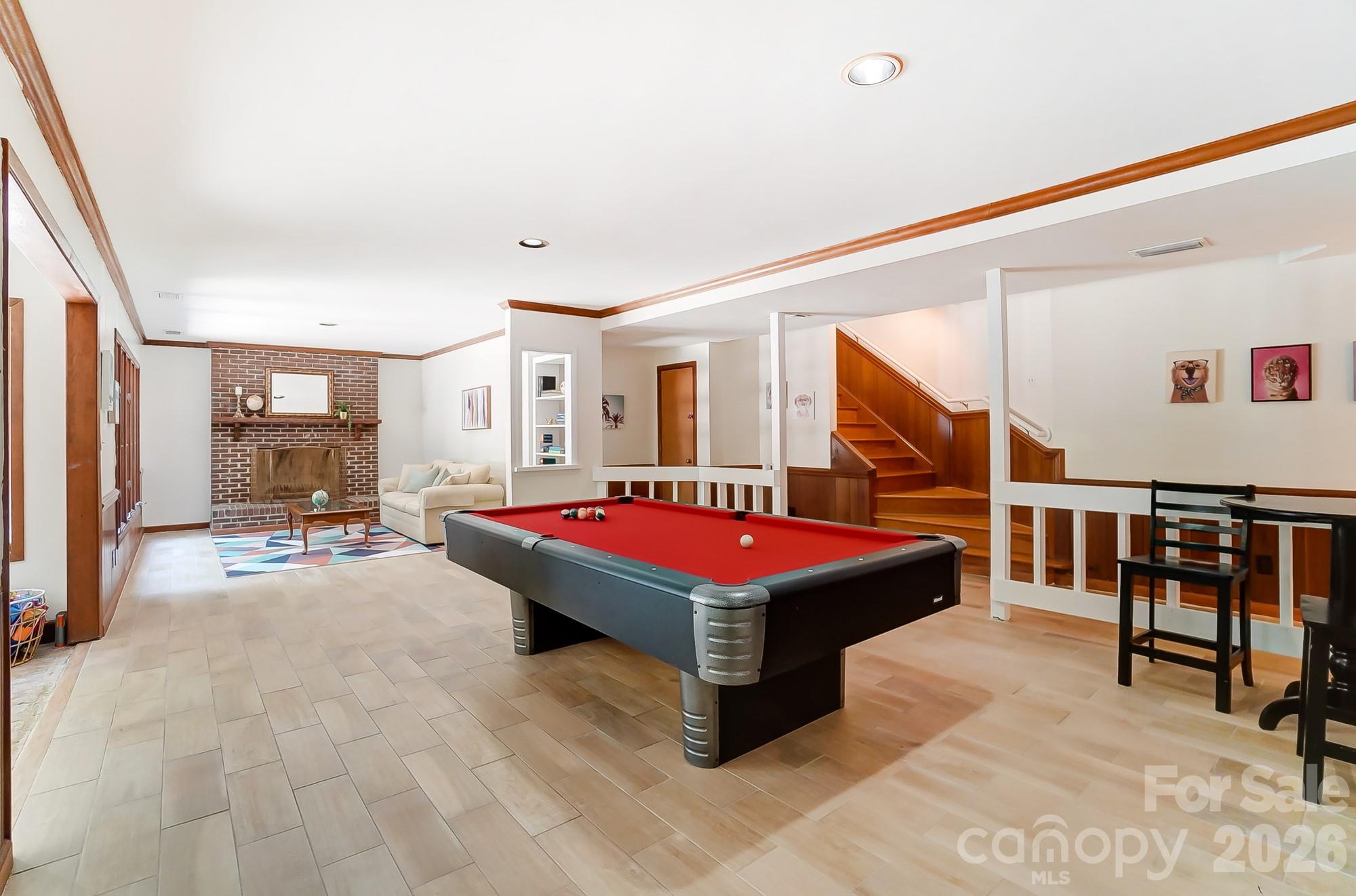 Five Knolls Estates - Residential