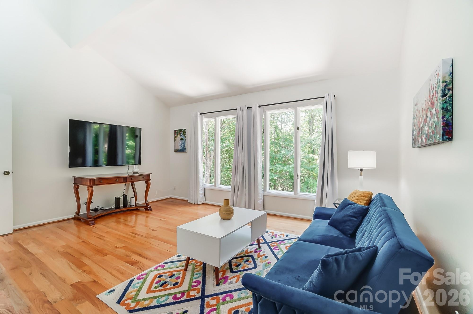 Five Knolls Estates - Residential