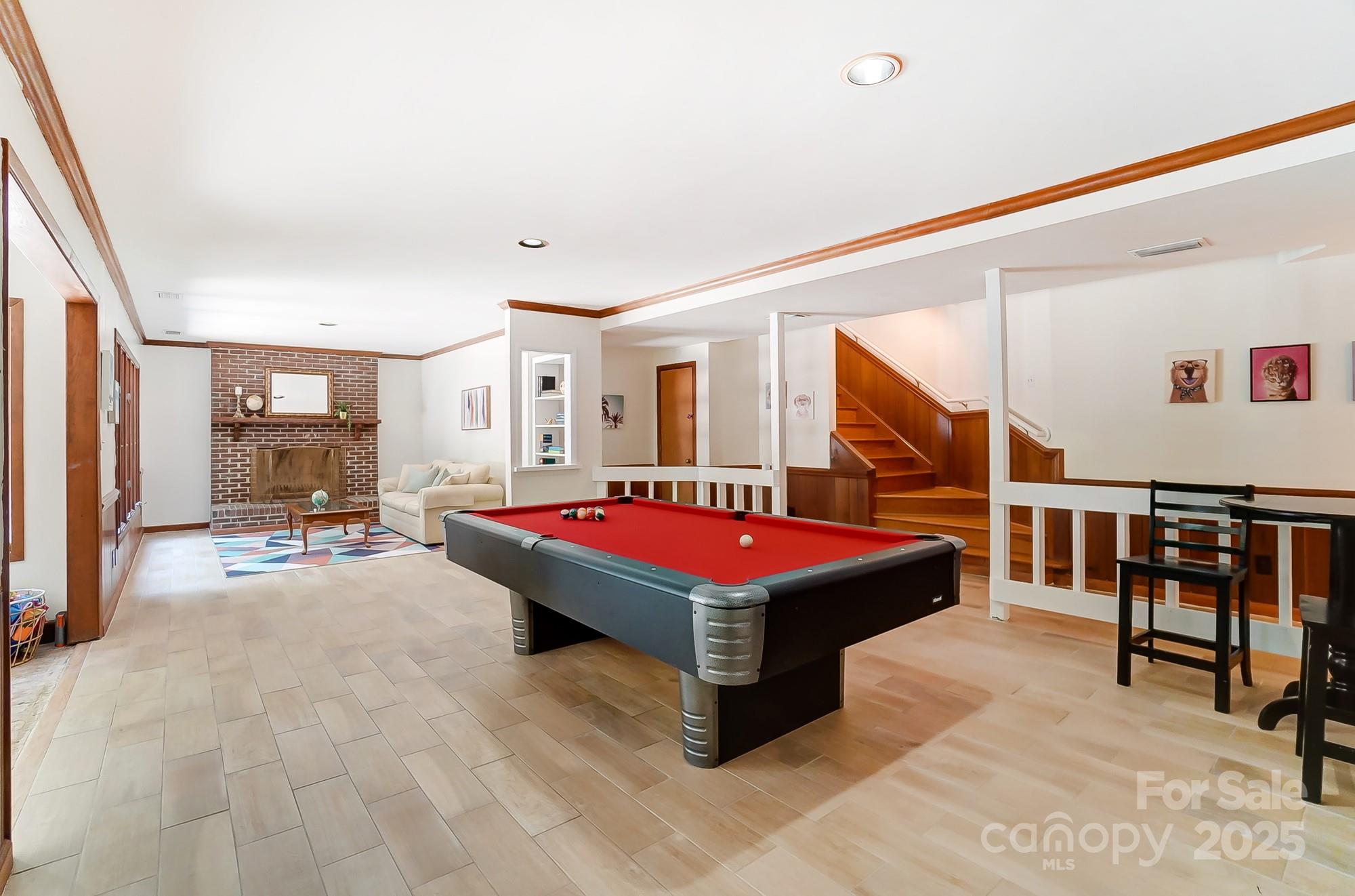 Five Knolls Estates - Residential