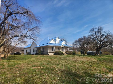 363 Center Church Road Hiddenite NC 28636