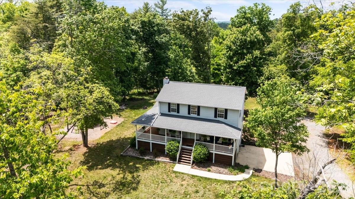 Bend Of Ivy - Residential