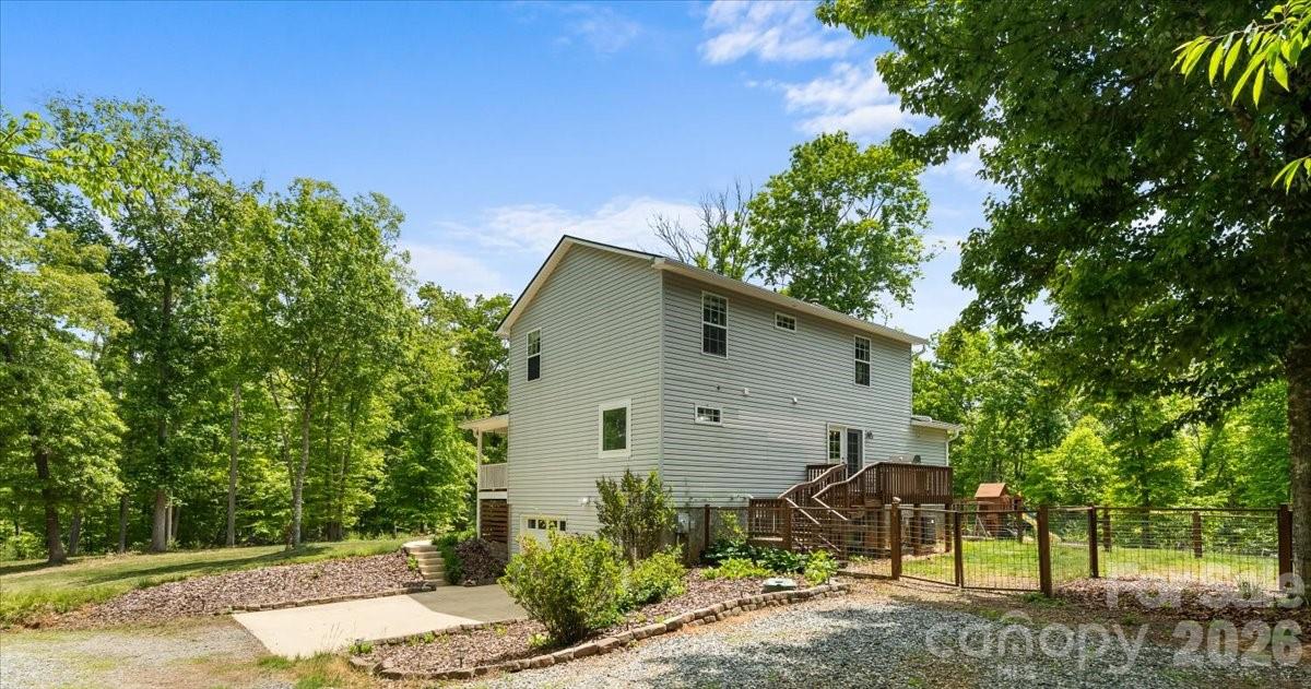 Bend Of Ivy - Residential