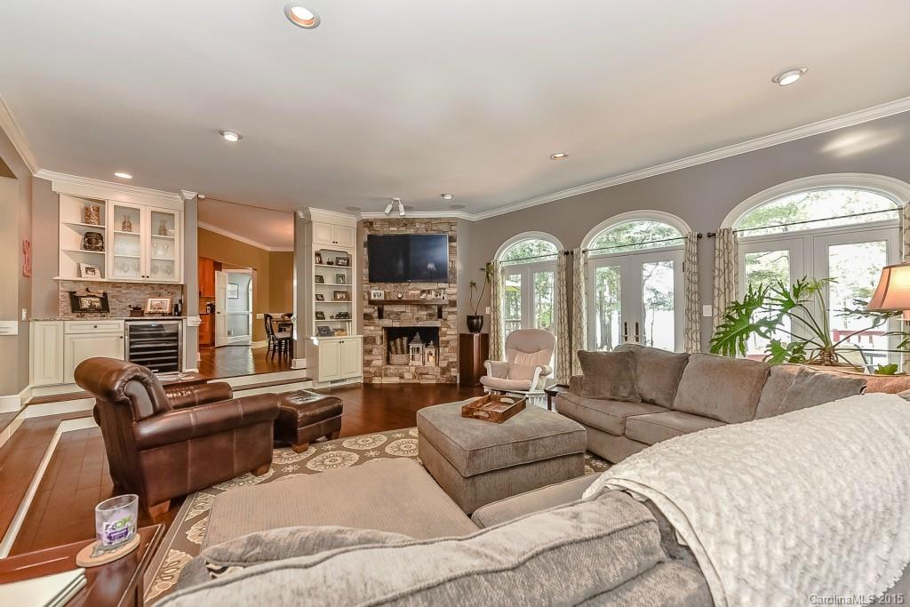 Lookout Point - Residential