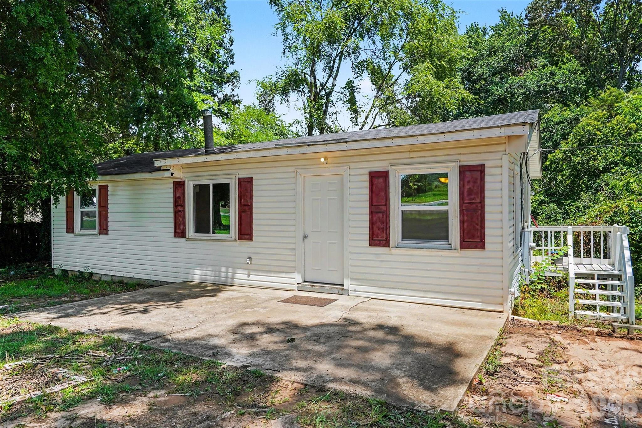 8232 Starnes Randall Road