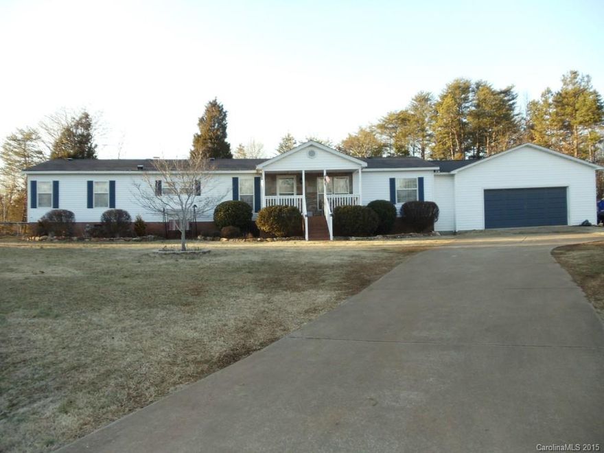 Don't miss out on this beautiful 3 bedroom 2 bath (office with closet) with a two car garage cul-de-sac home!  This home has so many wonderful custom features and updates!  Master Bath is being remodeled now!  Lots of space and the extra large storage shed conveys with the home!!  Make your appointment today!
Septic permit shows home was approved for 3 bedrooms.