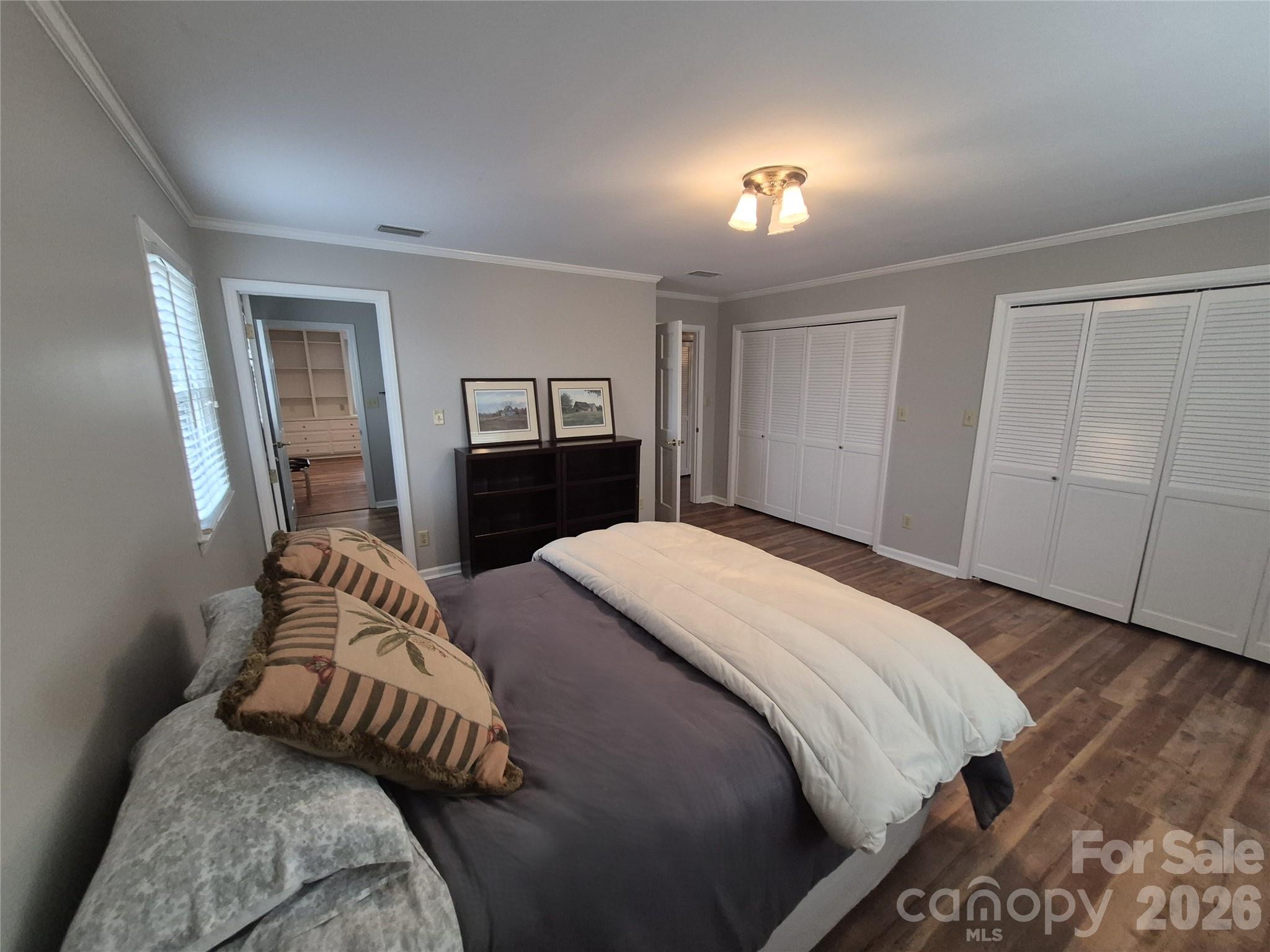 Country Club Acres - Residential