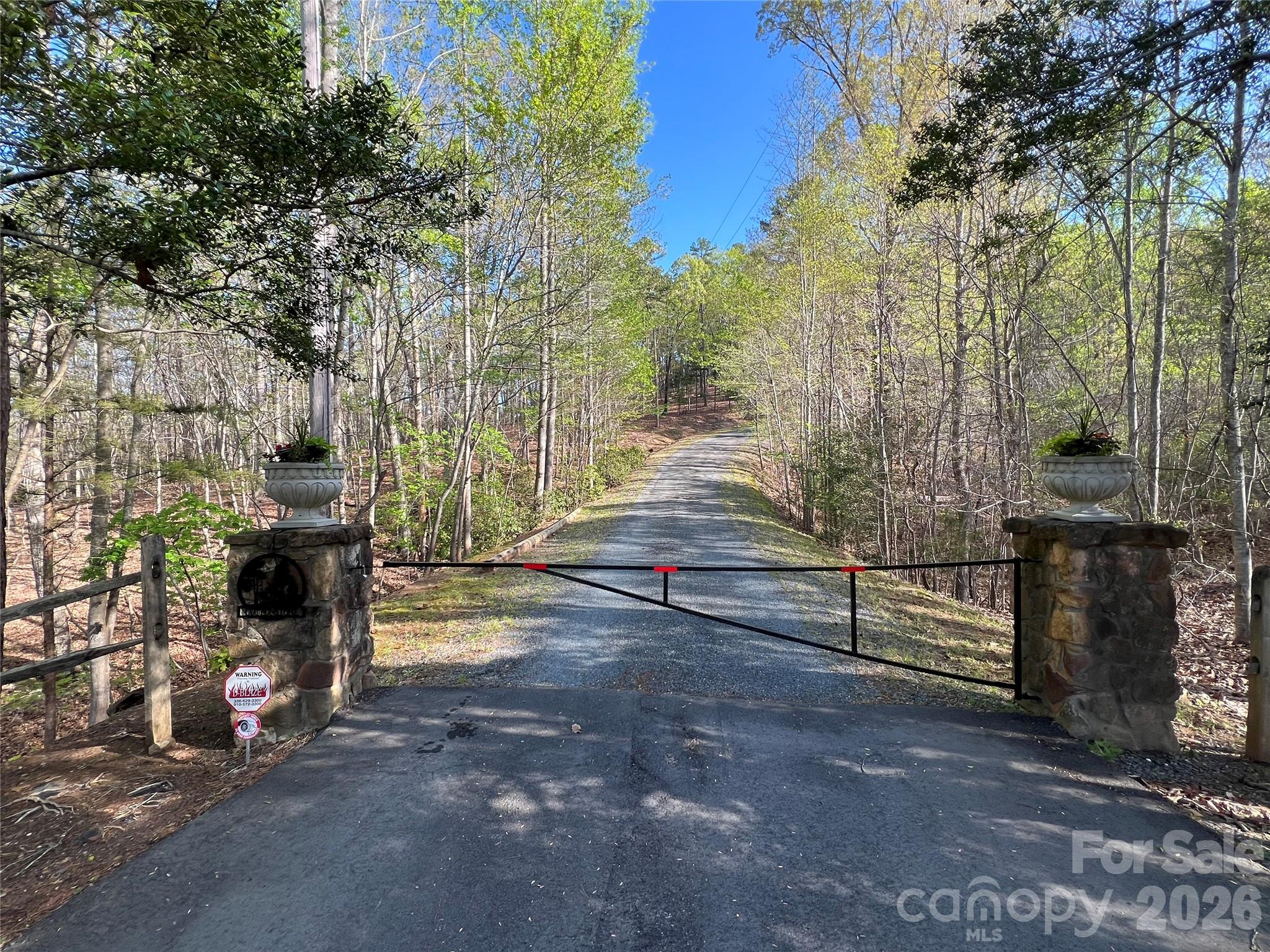 Country Club Acres - Residential