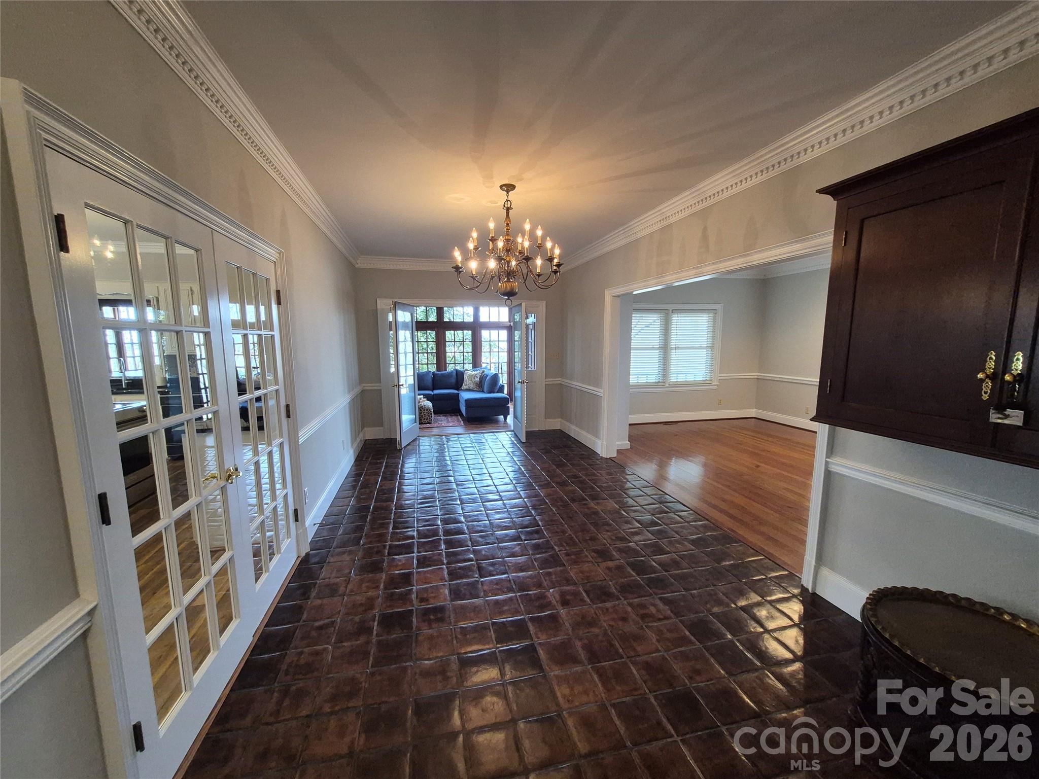 Country Club Acres - Residential