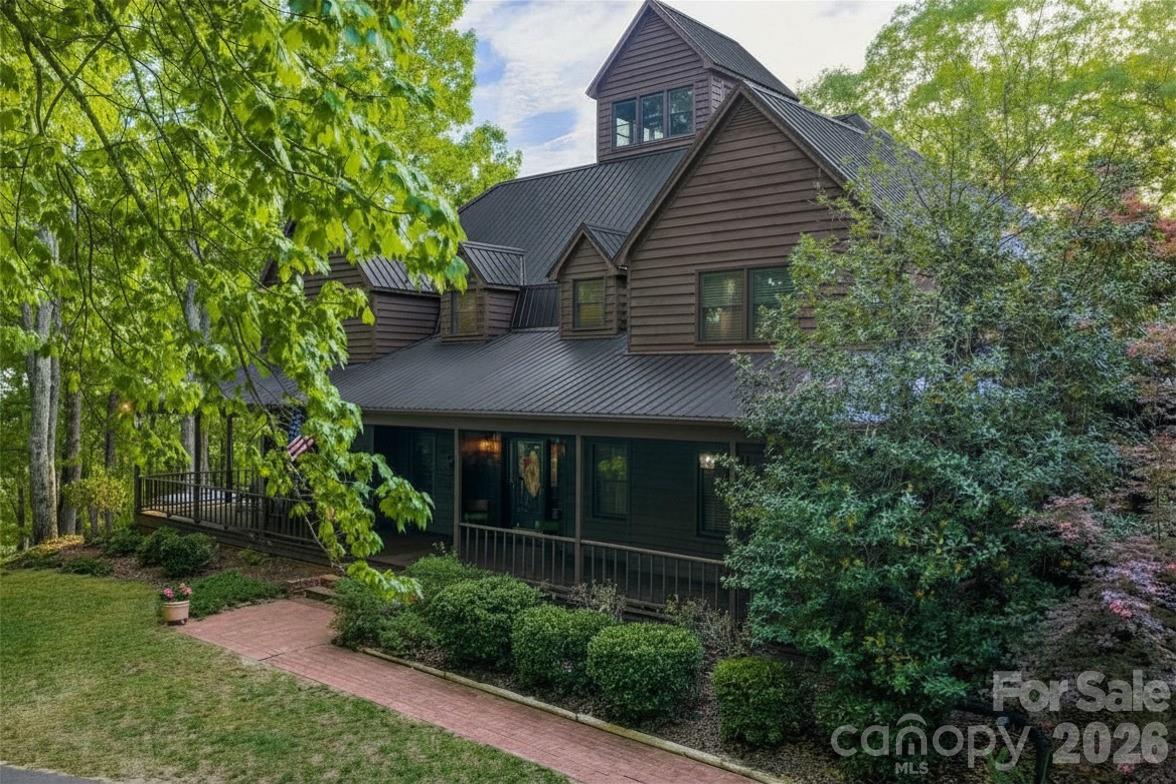 300 Cottonstone Lane