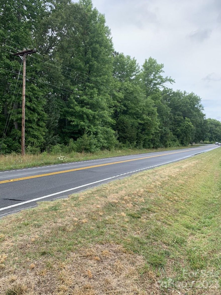 Beautiful lot to build your dream home. Over 1.5 acres will give you the space you need to get away from the busy life but close enough to all the shopping and entertainment. 

Builder is ready to work with you on house plans. You can bring your own plans or work with them on the perfect custom home.

Property has been surveyed and soils tested for septic tank.