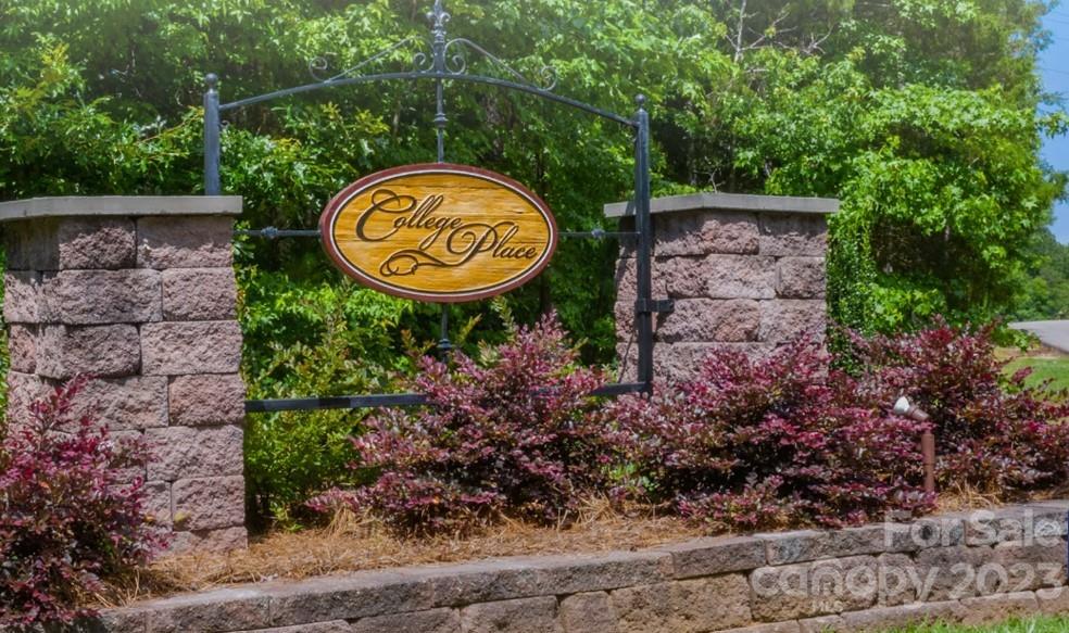 College Place - Land