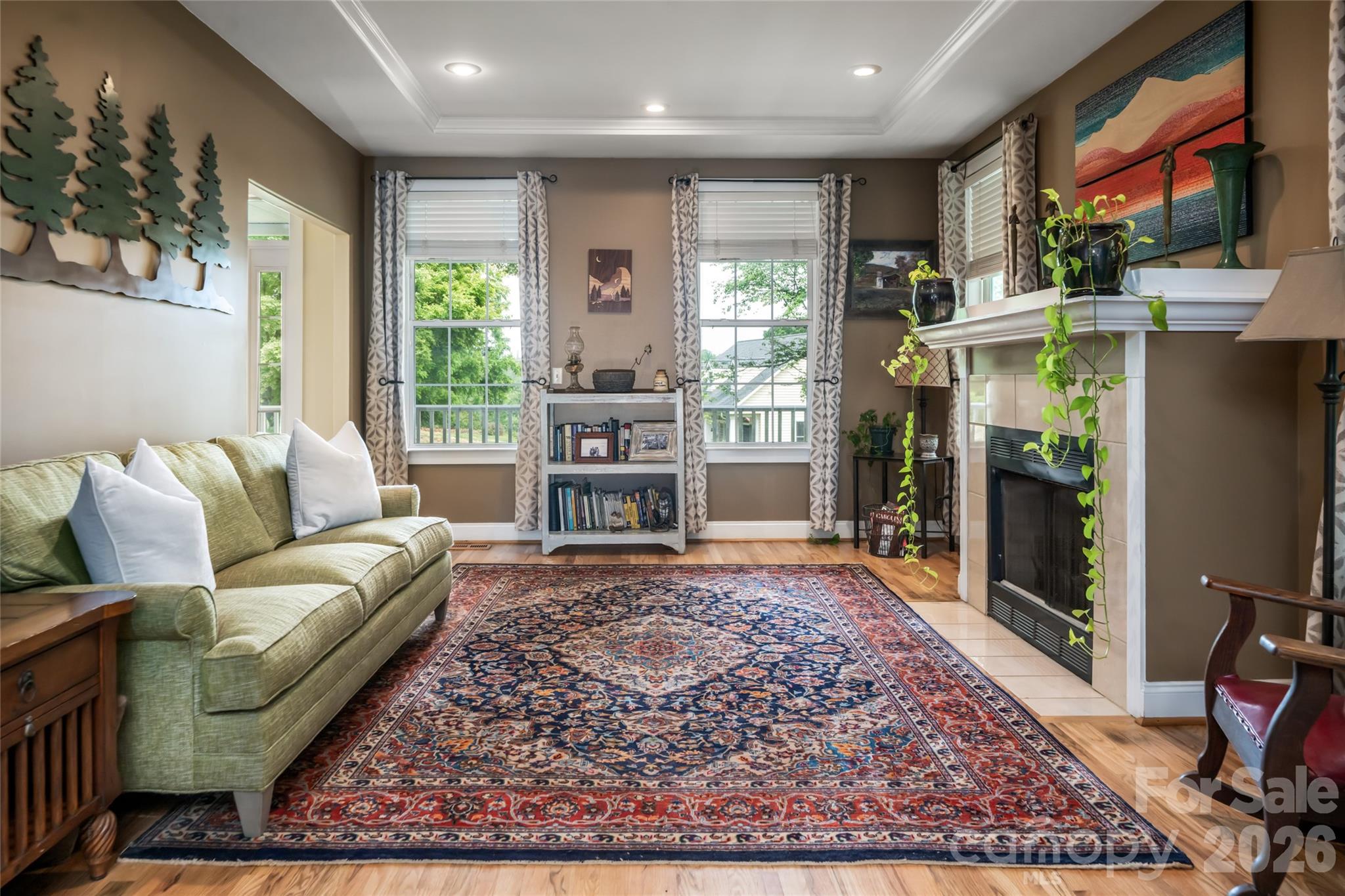 10 Lark Hill Drive