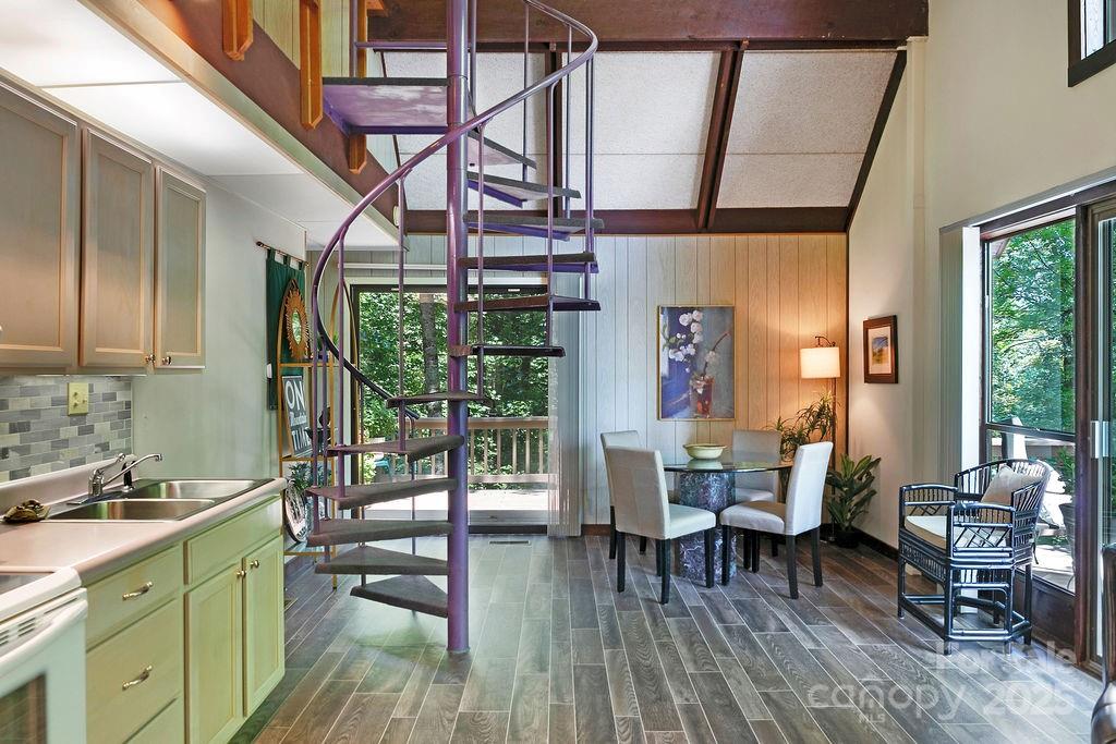 Connestee Falls - Residential