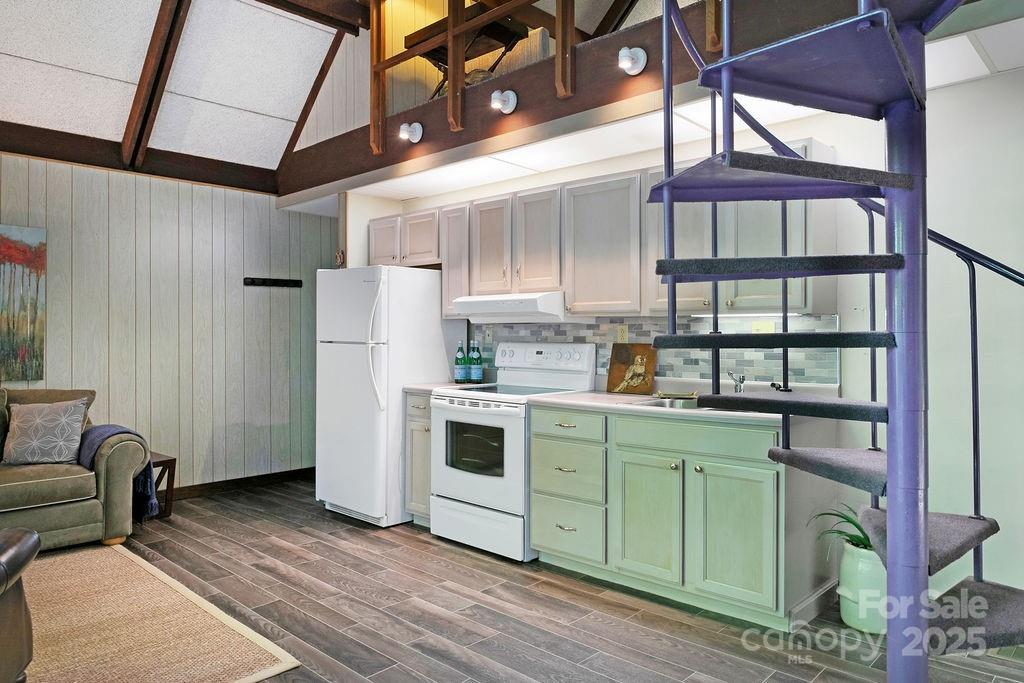 Connestee Falls - Residential