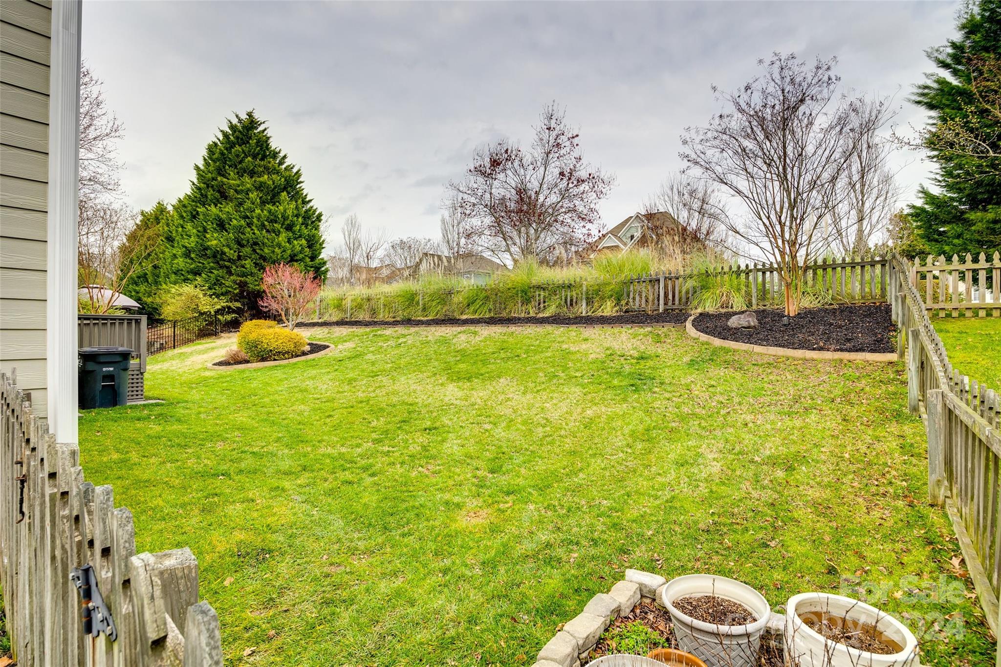 Lake Shore - Residential