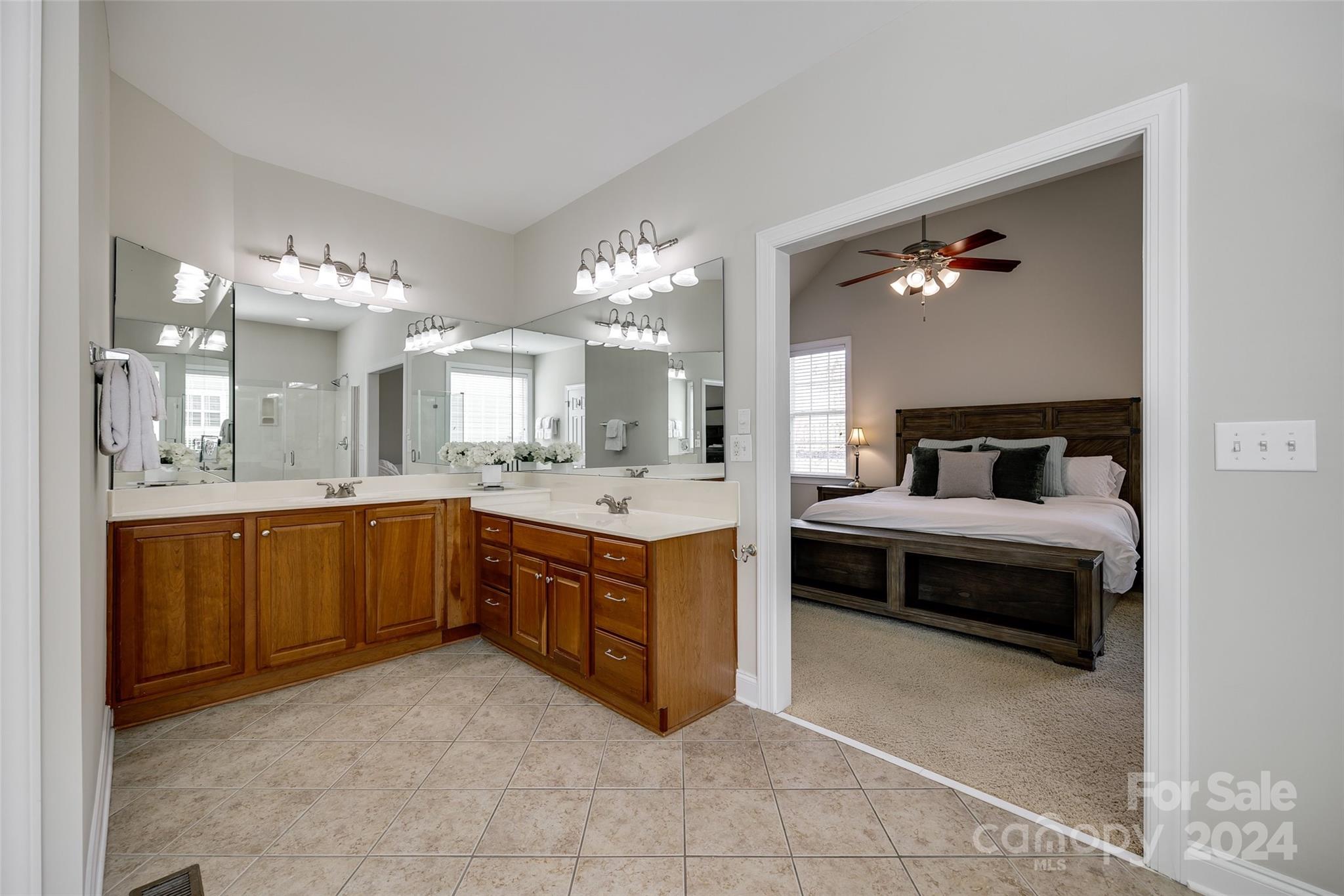 Lake Shore - Residential