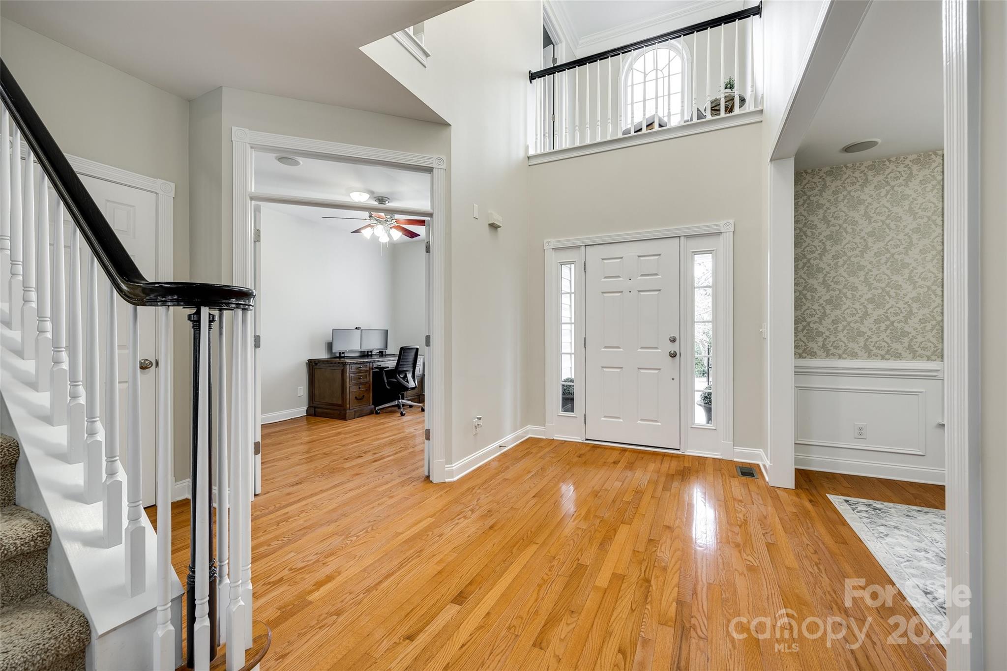 Lake Shore - Residential