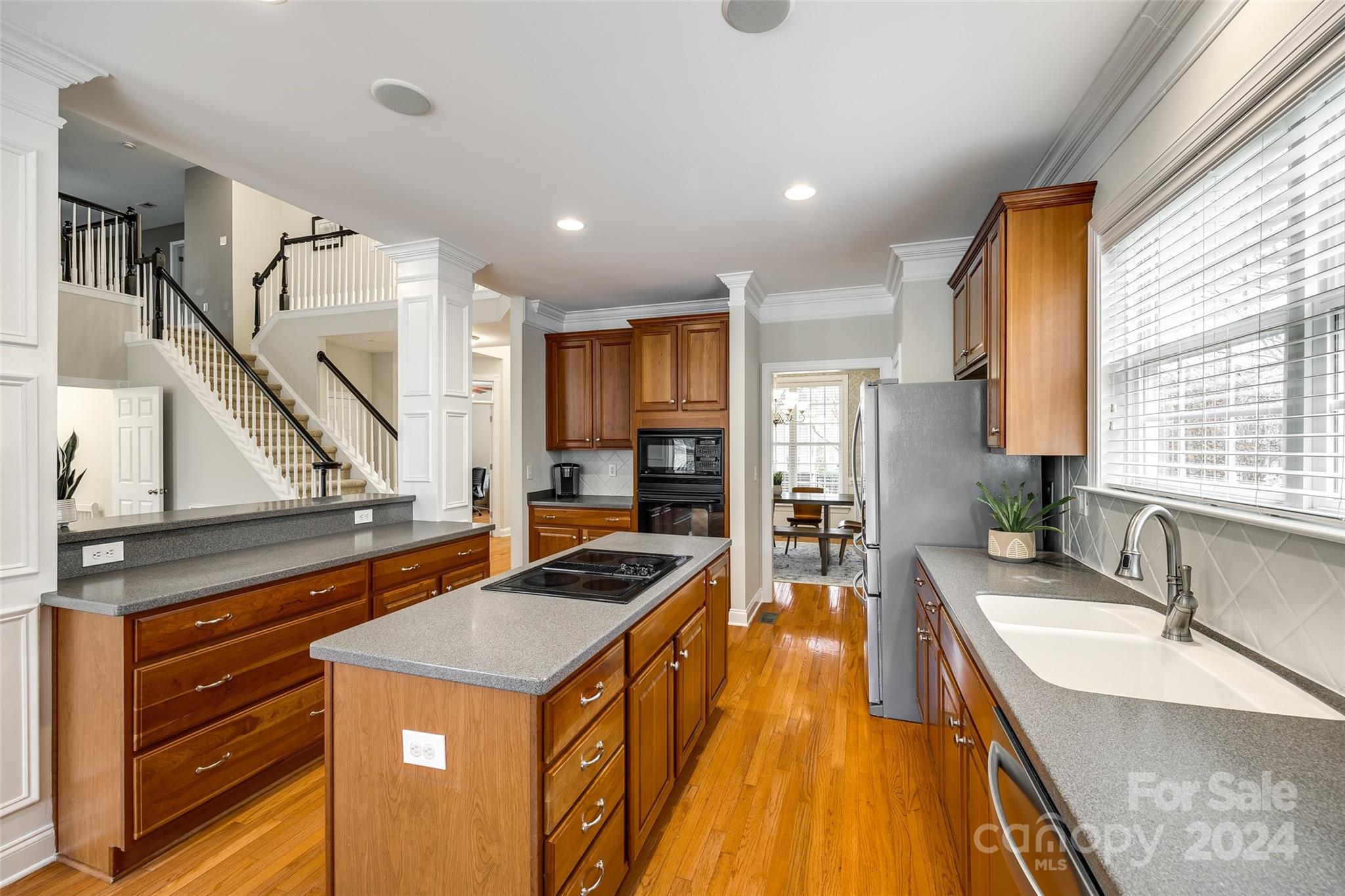 Lake Shore - Residential