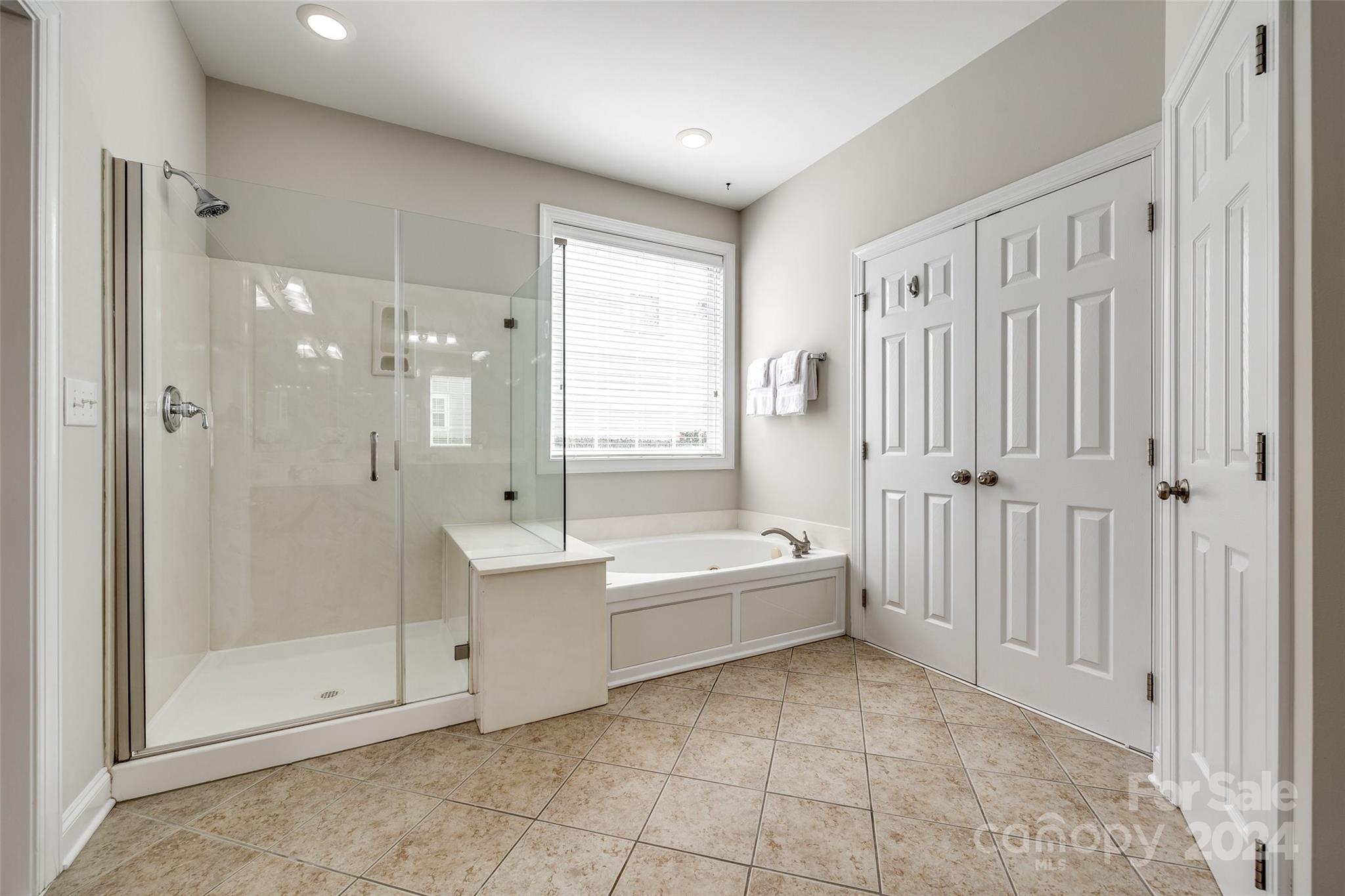 Lake Shore - Residential