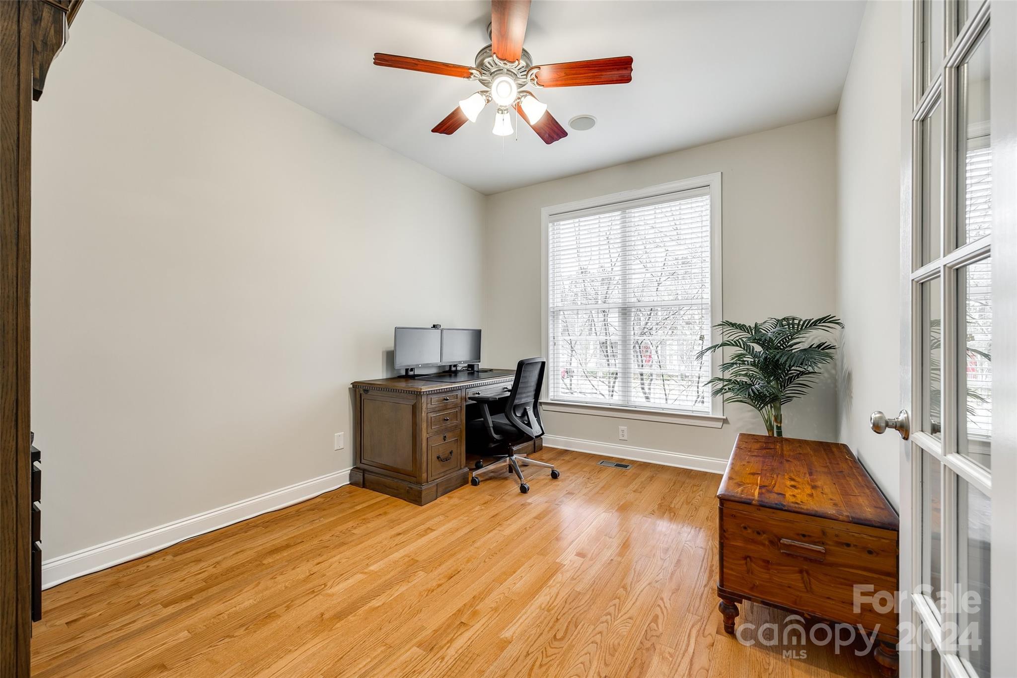 Lake Shore - Residential