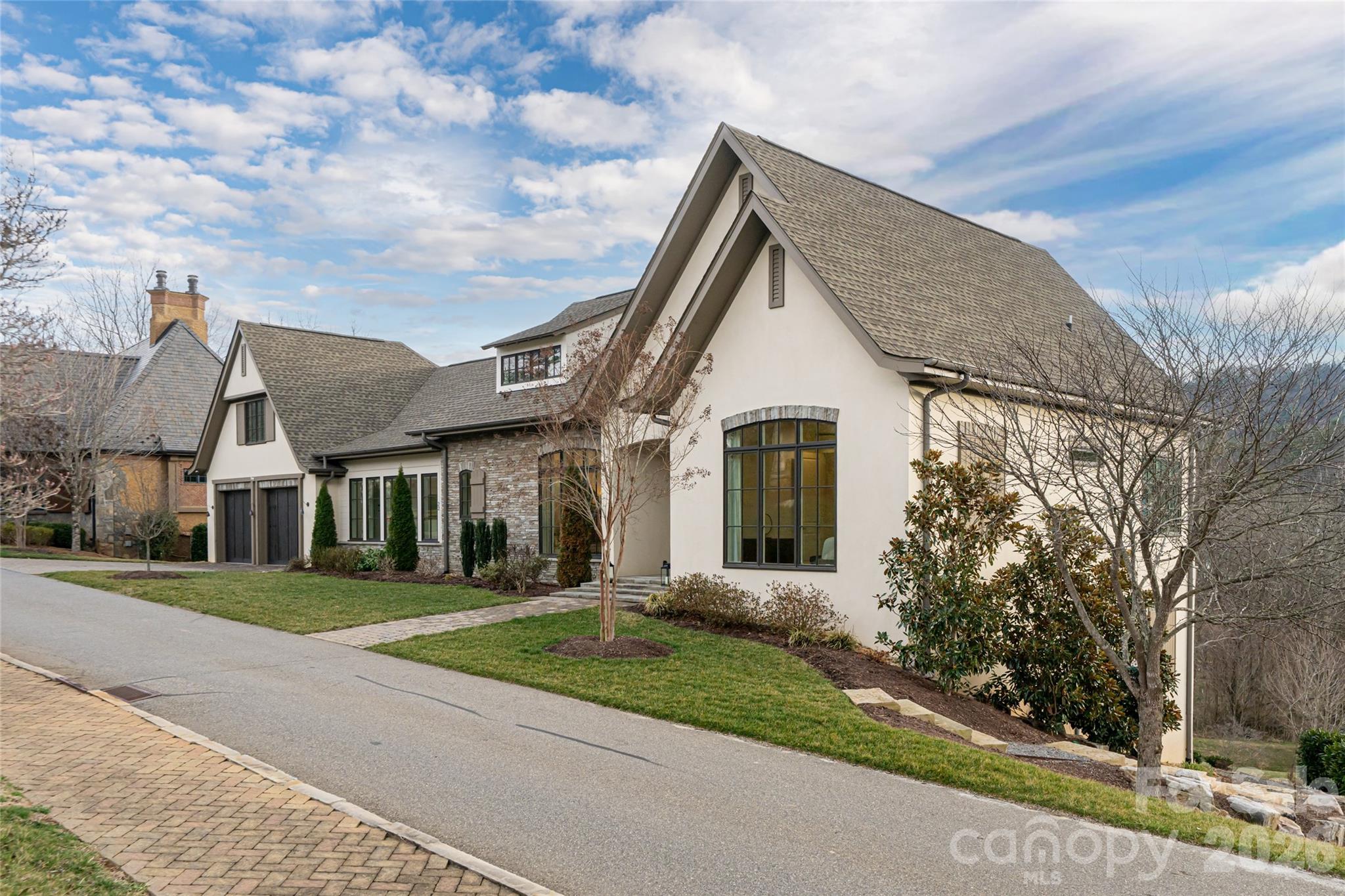 22 Snap Dragon Court