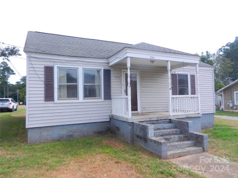 Photo for 241 N Lincoln Street