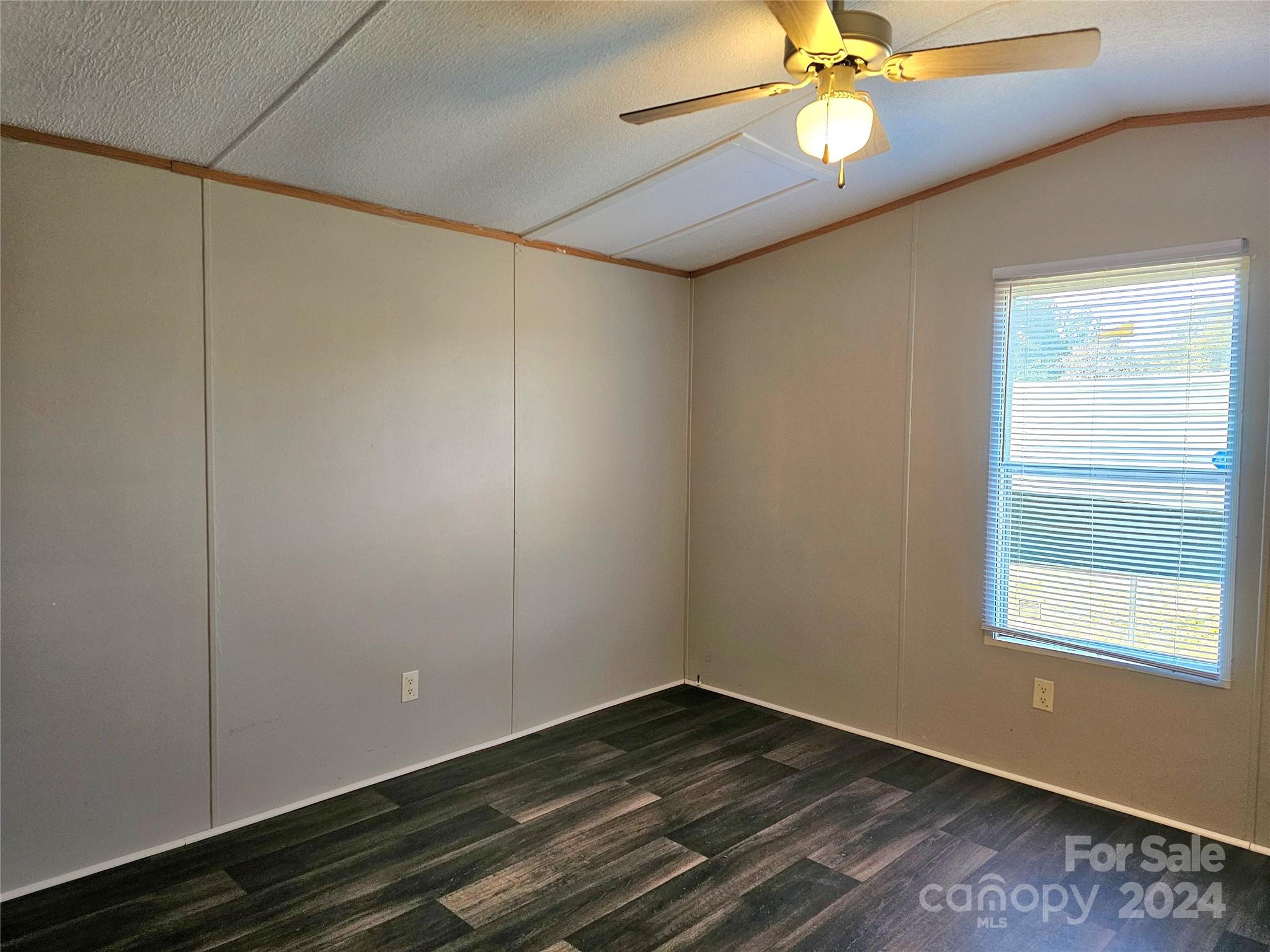 Emerald Shores - Residential