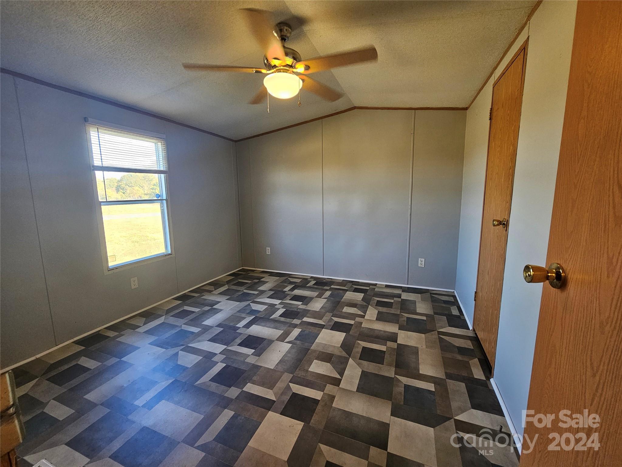 Emerald Shores - Residential