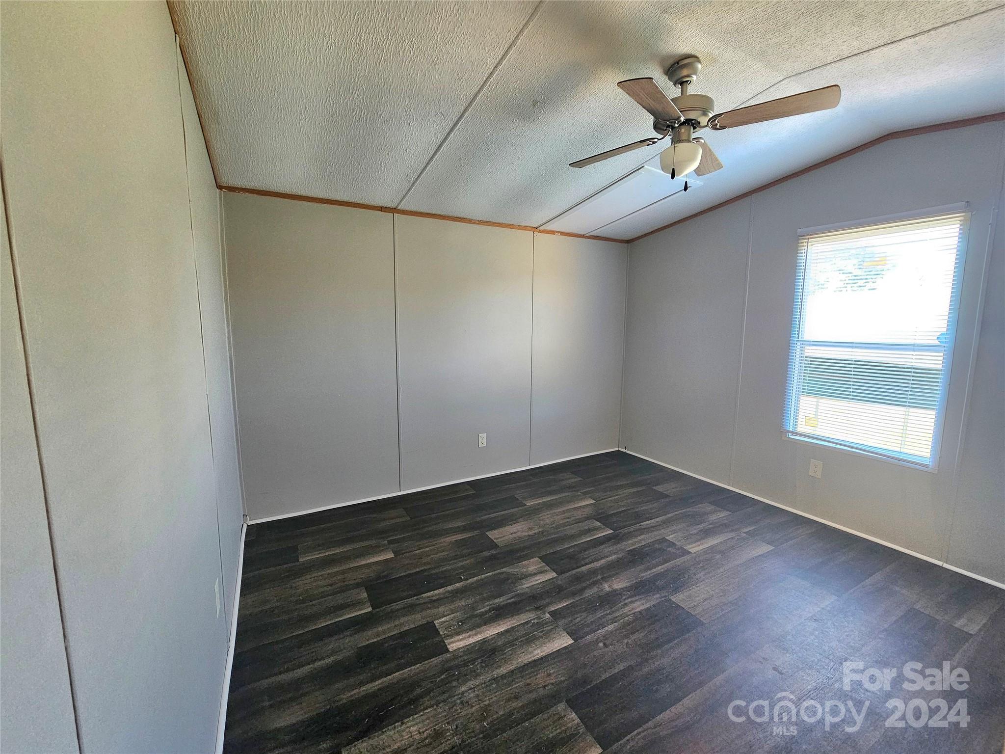 Emerald Shores - Residential