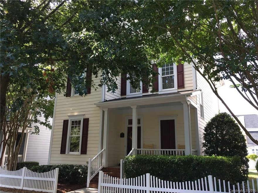 Awesome location! Walk to school, restaurants, shopping, parks and more! Adorable cottage home in Baxter's Town Center. 2 bedrooms with option for 3rd bedroom. Plan currently has loft option but easy change to 3rd bedroom. Open floor plan. Large kitchen. Tons of natural light and practical floor plan. Great Fort Mill schools, low taxes and amazing community features!