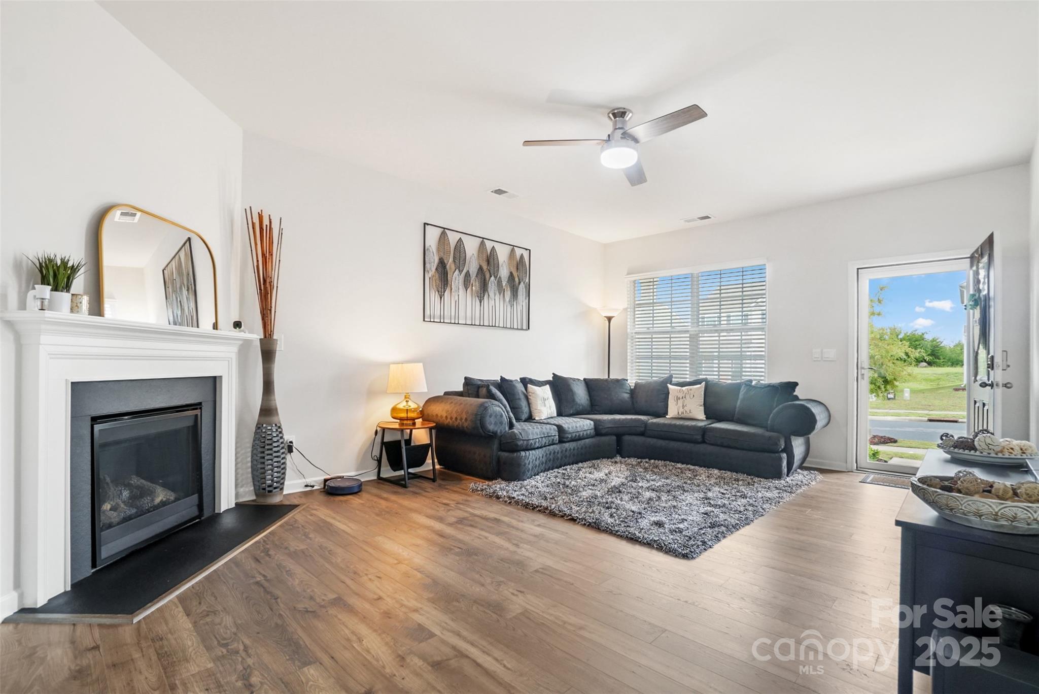 1343 Kent Downs Avenue SW