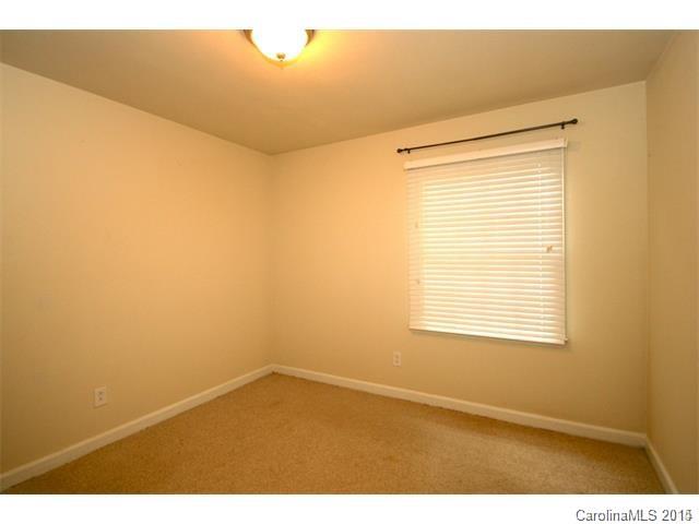 Cotswolds On Walker - Residential Lease