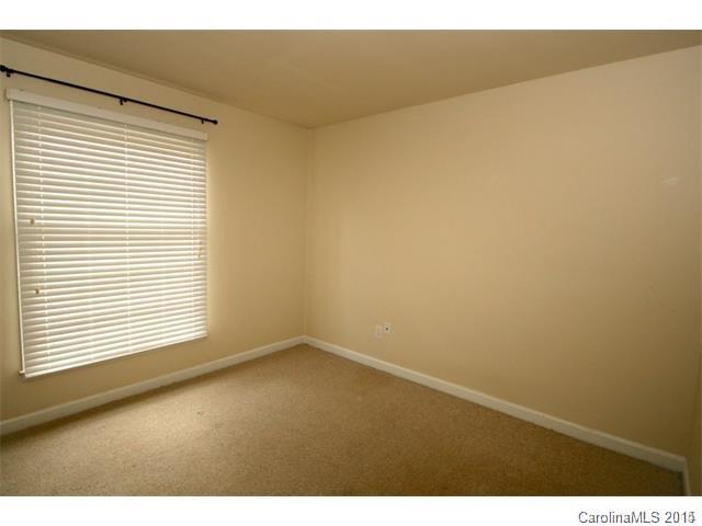 Cotswolds On Walker - Residential Lease