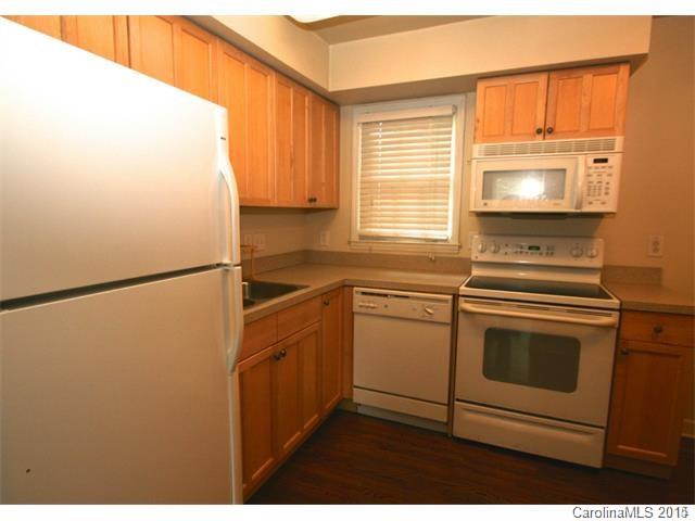 Cotswolds On Walker - Residential Lease