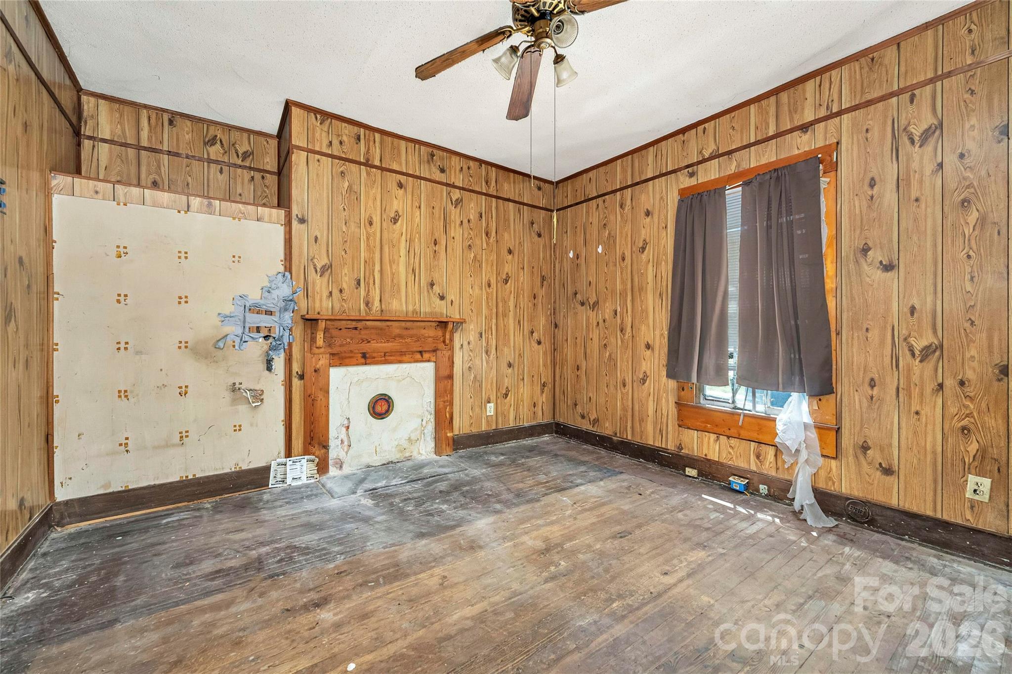 114 W 6th Avenue