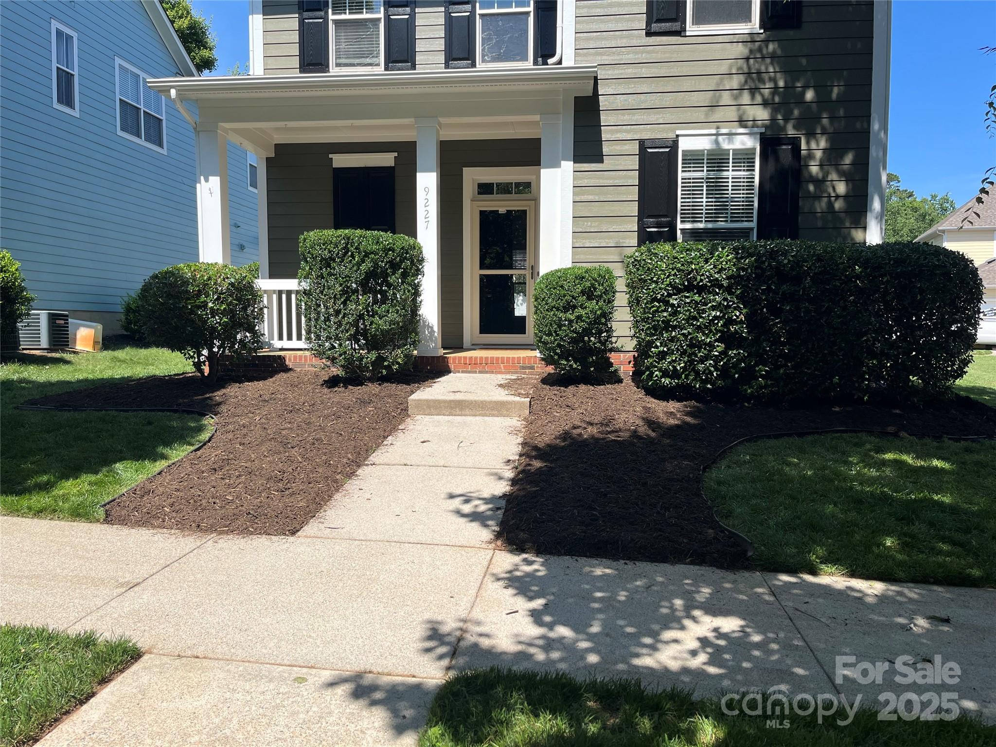 9227 Island Overlook Court