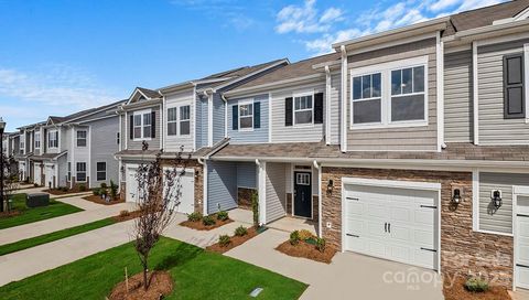 541 Wheatfield Road Fletcher NC 28732