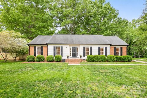 6718 Summerlin Place Charlotte NC 28226