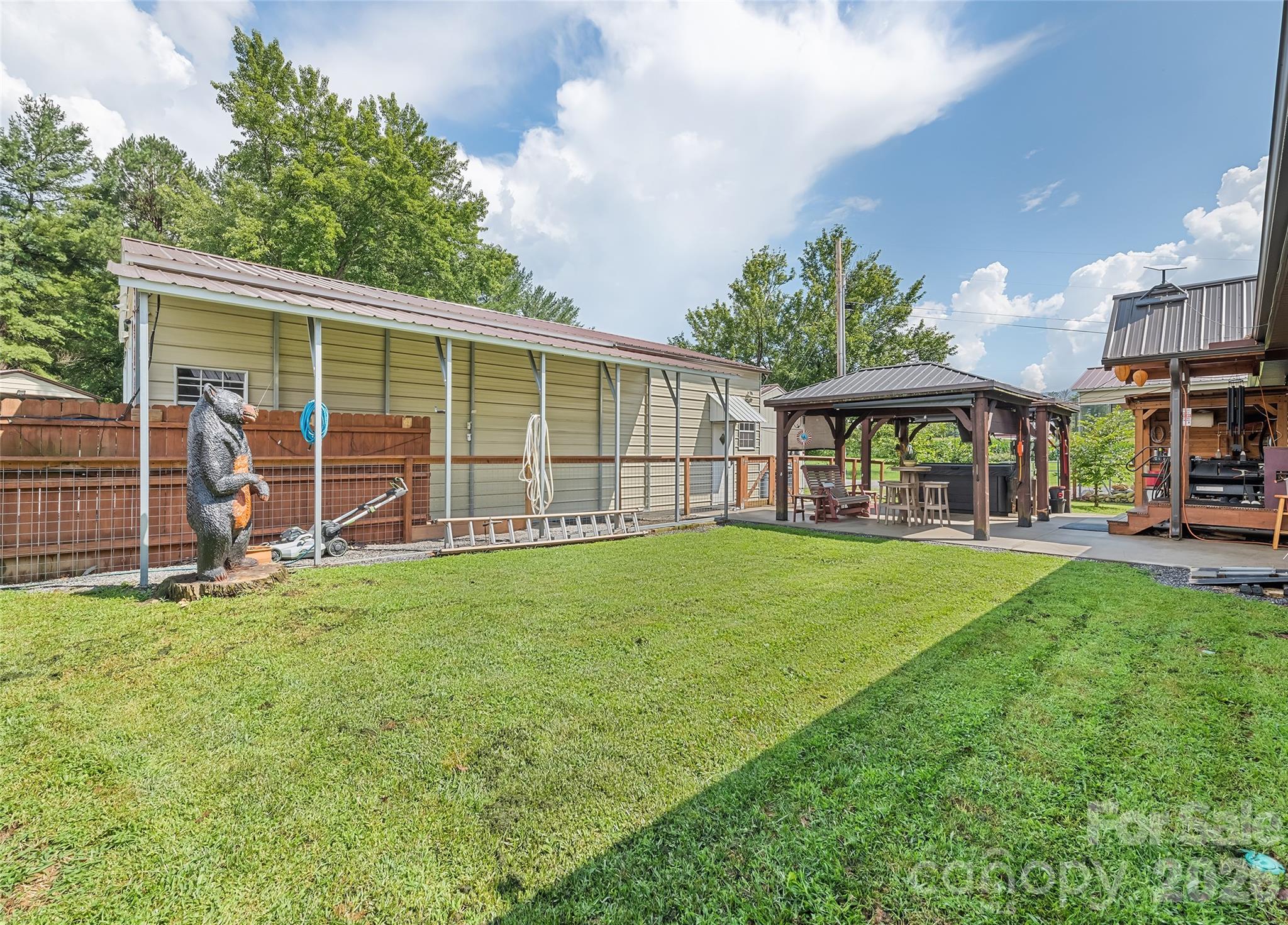 2906 Jonathan Creek Road