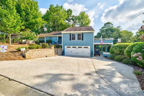 Photo of 19 Shipmaster Court, Lake Wylie, SC 29710 (MLS # 4295684)