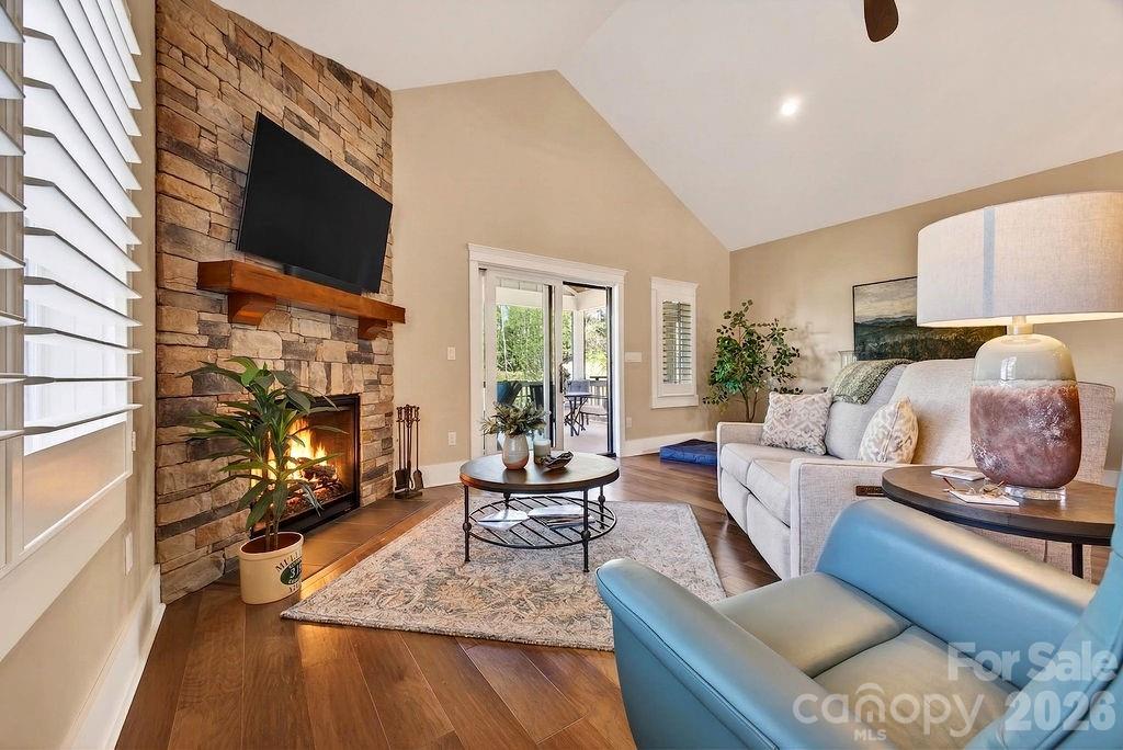 Cummings Cove - Residential