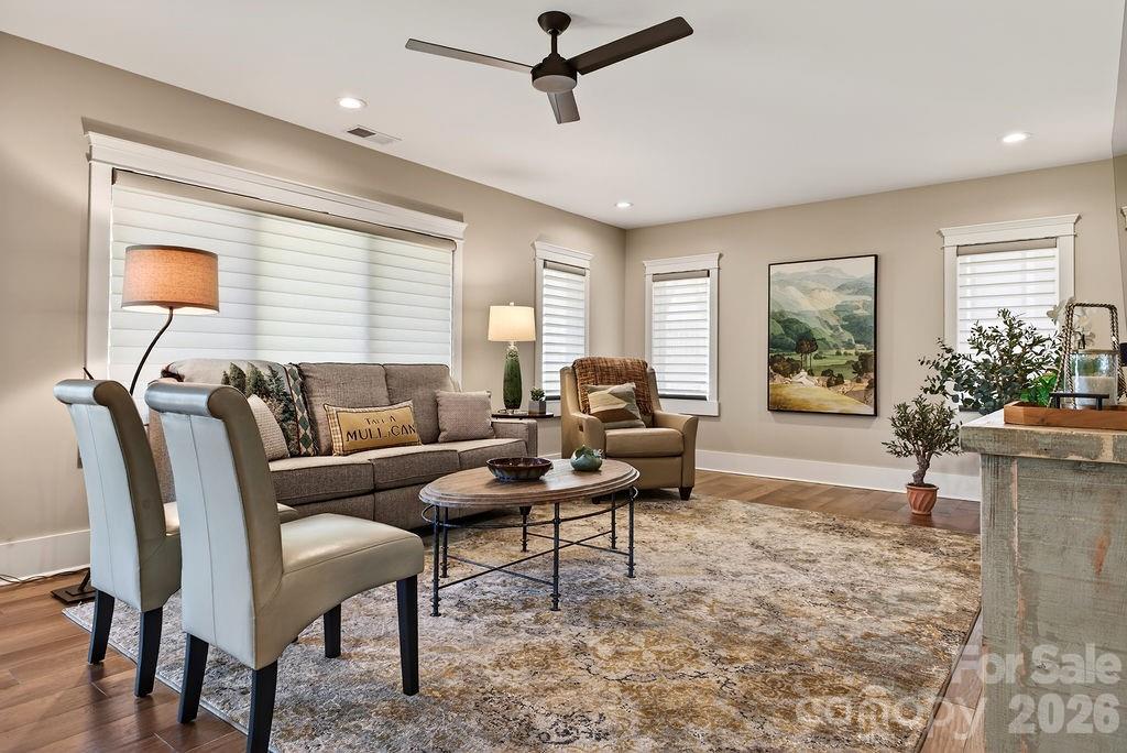 Cummings Cove - Residential