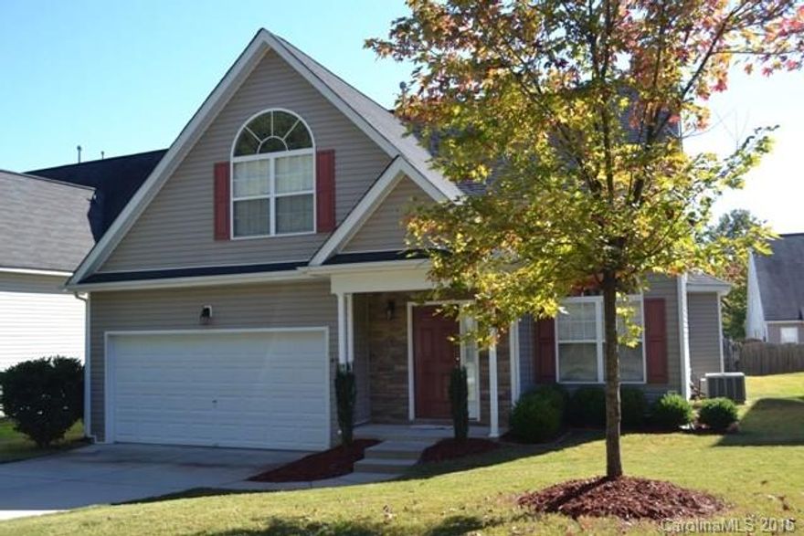 This is a beautiful open floor plan home!  Large living room and formal dining room, spacious kitchen and eating area.  Sunken great room has a fireplace/gas logs.  Upstairs houses a large master bedroom and bath along with the secondary bedrooms.  Laundry is also conveniently located upstairs.  Awesome ceiling lines throughout!  New roof in 2014.  Will not last long!