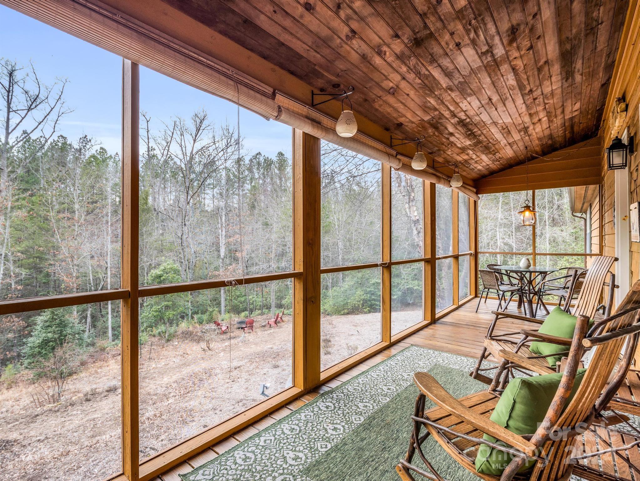 Laurel Lakes - Residential