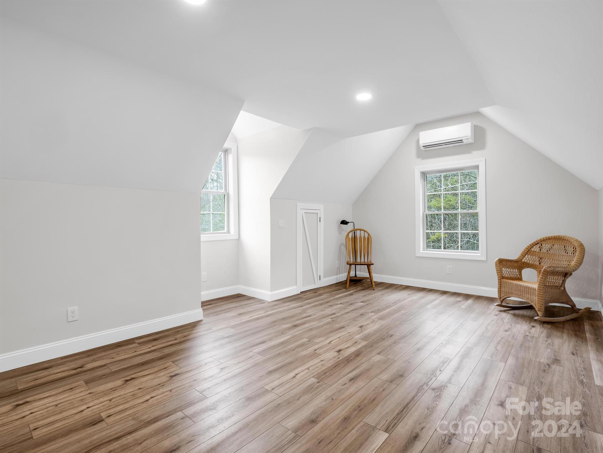 Laurel Lakes - Residential