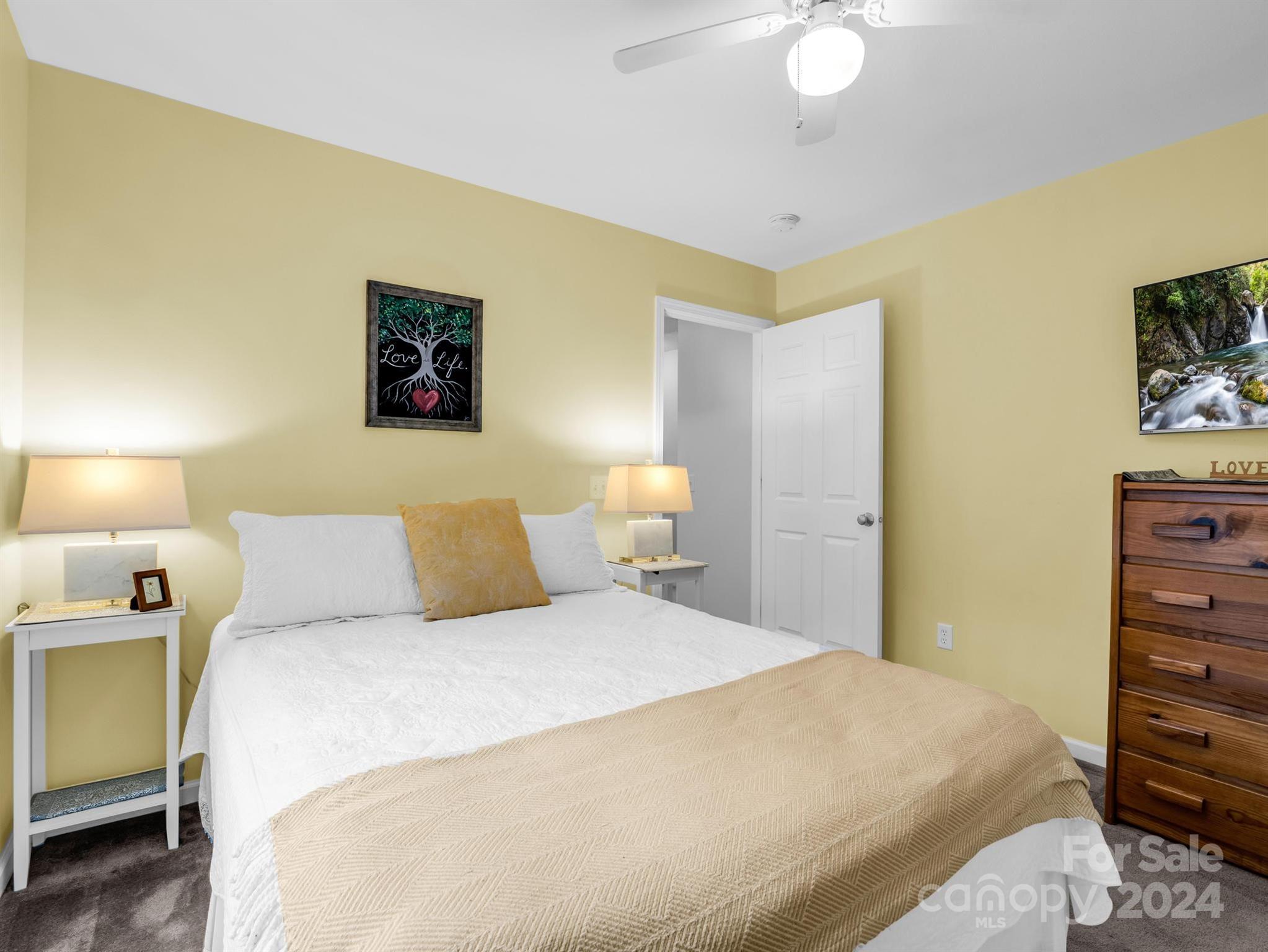 Laurel Lakes - Residential