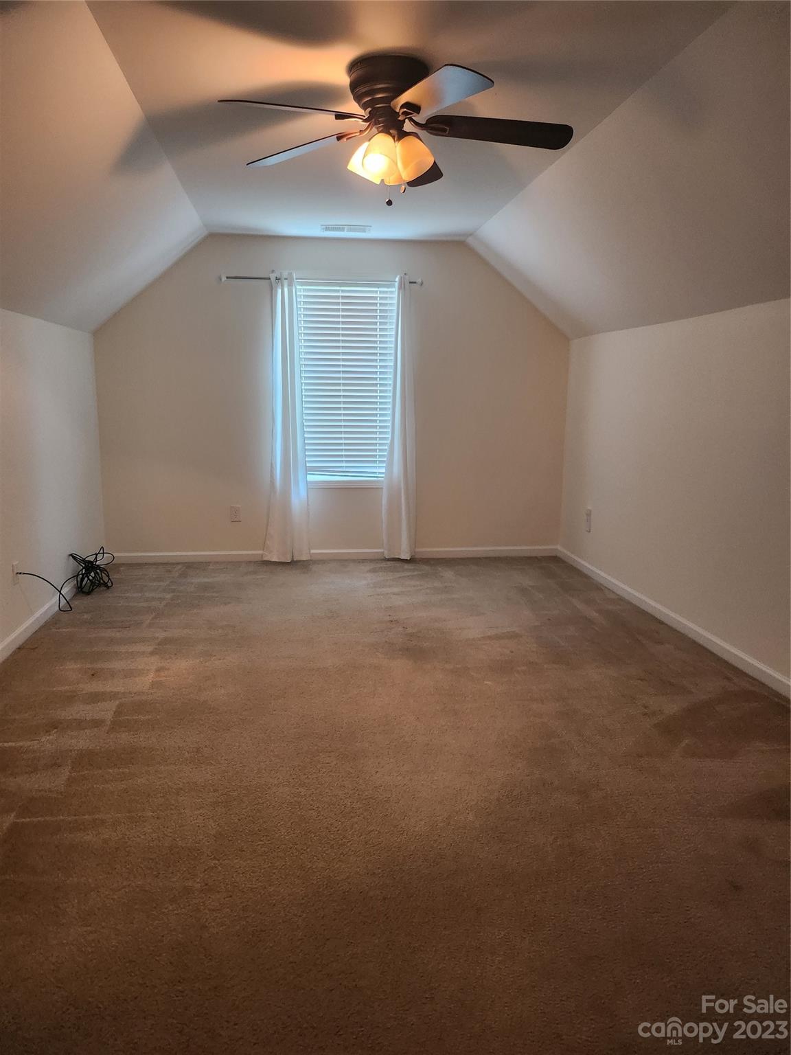 Windsor Hall - Residential
