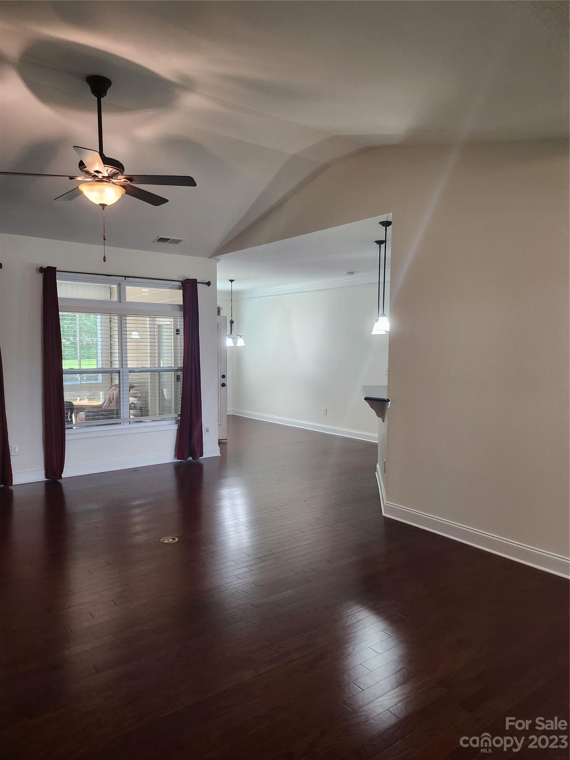 Windsor Hall - Residential