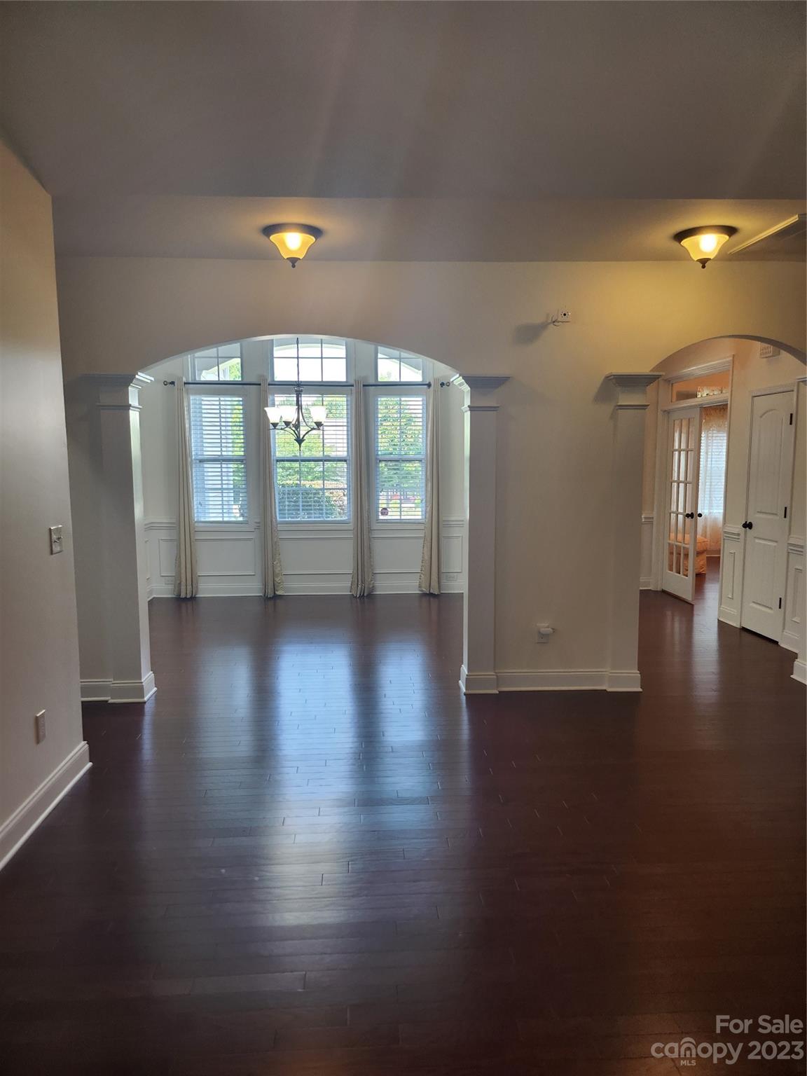 Windsor Hall - Residential